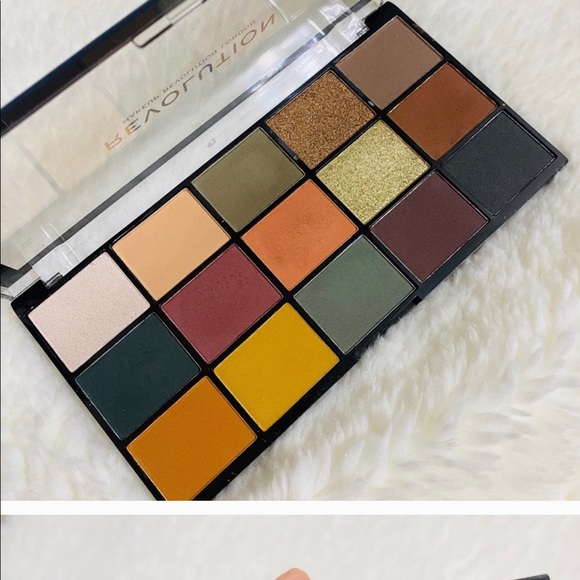 Makeup Revolution Makeup Nwt Makeup Revolution Reloaded Palette Division Poshmark